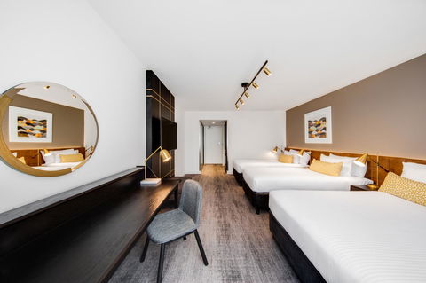 Vibe Hotel Sydney - New South Wales Tourism  15