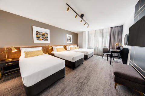 Vibe Hotel Sydney - New South Wales Tourism  17
