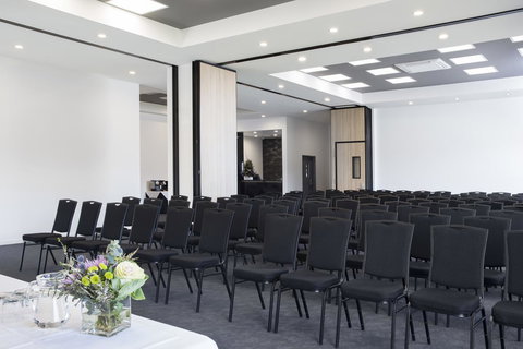 Mercure Newcastle Airport - New South Wales Tourism  19