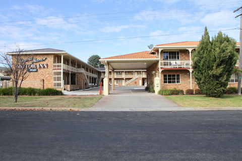 Grand Manor Motor Inn - New South Wales Tourism  2