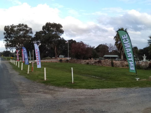 Allonville Gardens Motel - New South Wales Tourism  2