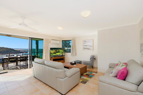 The Cove Yamba - New South Wales Tourism  11