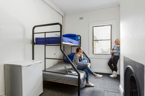 Ady's Place Backpackers, Sydney - New South Wales Tourism  1