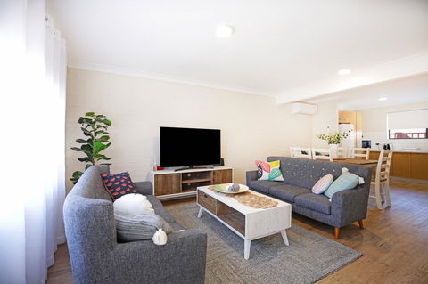 Abode @ Culburra - Pet Friendly - 4 Mins To Beach - New South Wales Tourism  0