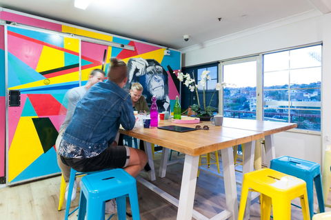 Mad Monkey Hostel Coogee Beach - New South Wales Tourism  21