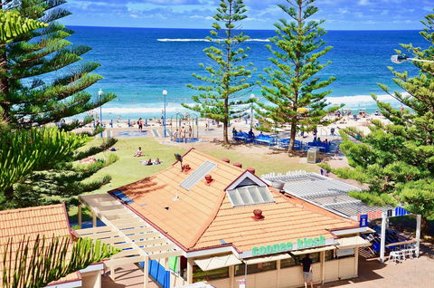Mad Monkey Hostel Coogee Beach - New South Wales Tourism  17