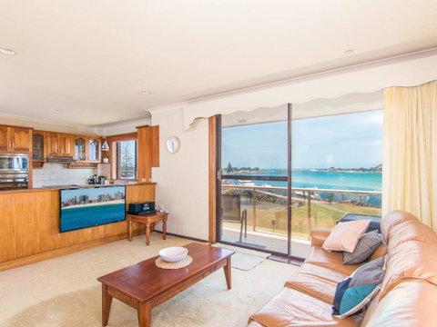 Shoreline 7 - New South Wales Tourism  2