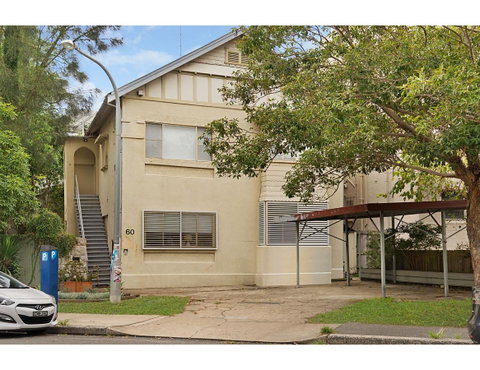 Huge Garden Apartment In The Heart Of Bondi Beach - New South Wales Tourism  32