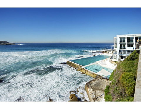 Huge Garden Apartment In The Heart Of Bondi Beach - New South Wales Tourism  34