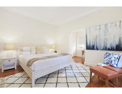 Huge Garden Apartment In The Heart Of Bondi Beach - New South Wales Tourism  1