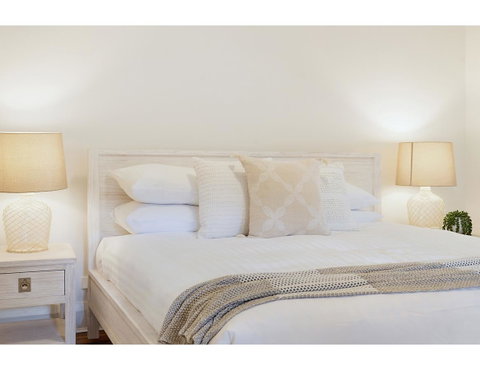 Huge Garden Apartment In The Heart Of Bondi Beach - New South Wales Tourism  13