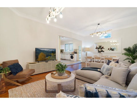 Huge Garden Apartment In The Heart Of Bondi Beach - New South Wales Tourism  0