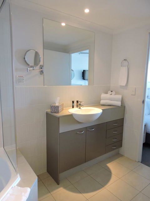 BASE Holidays - Ettalong Beach Premium Apartments - New South Wales Tourism  20