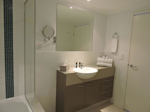 BASE Holidays - Ettalong Beach Premium Apartments - New South Wales Tourism  6