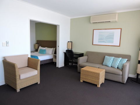 BASE Holidays - Ettalong Beach Premium Apartments - New South Wales Tourism  9