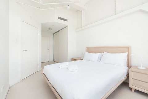 Waterfront Apartment On Sydney Harbour - New South Wales Tourism  10