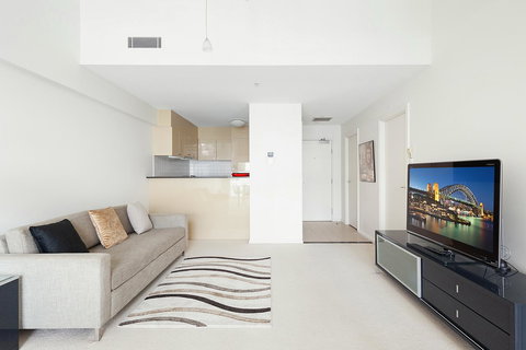 Waterfront Apartment On Sydney Harbour - New South Wales Tourism  7