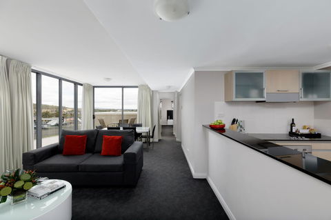 Rydges Mount Panorama Bathurst - New South Wales Tourism  11