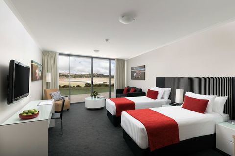 Rydges Mount Panorama Bathurst - New South Wales Tourism  19