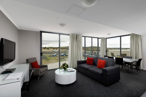 Rydges Mount Panorama Bathurst - New South Wales Tourism  8
