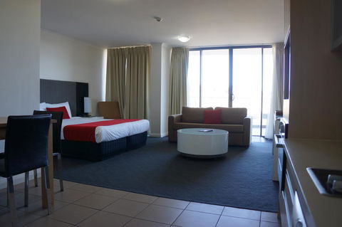 Rydges Mount Panorama Bathurst - New South Wales Tourism  3