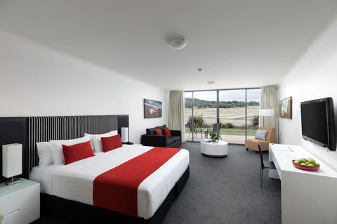 Rydges Mount Panorama Bathurst - New South Wales Tourism  18
