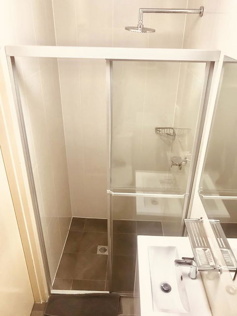 Newtown Backpackers - New South Wales Tourism  14