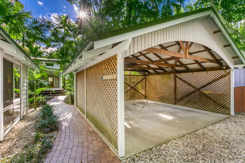 A Beach House At Byron - New South Wales Tourism  6