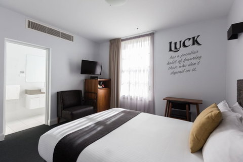 The Lucky Hotel - New South Wales Tourism  24