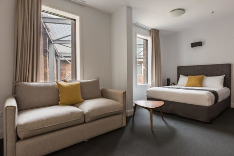 The Lucky Hotel - New South Wales Tourism  18