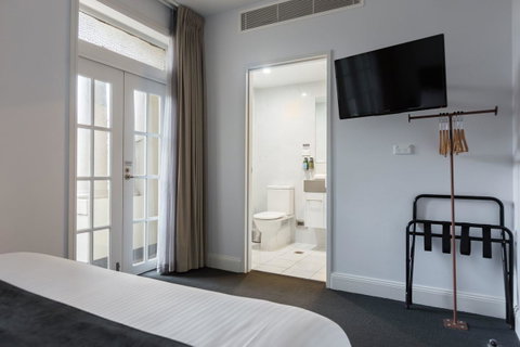 The Lucky Hotel - New South Wales Tourism  26