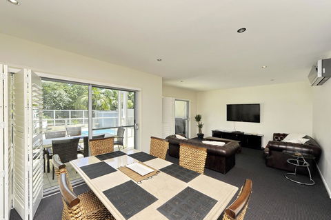 Pacific Blue, Salamander Bay - New South Wales Tourism  44