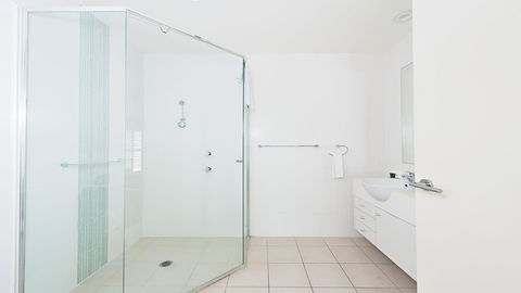 Pacific Blue, Salamander Bay - New South Wales Tourism  17