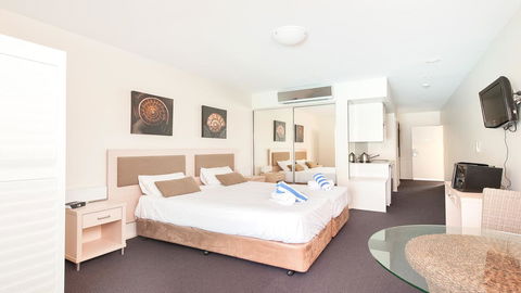 Pacific Blue, Salamander Bay - New South Wales Tourism  41