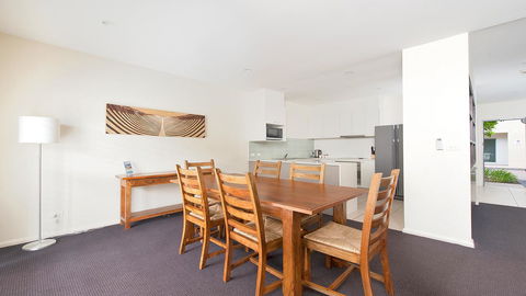Pacific Blue, Salamander Bay - New South Wales Tourism  24