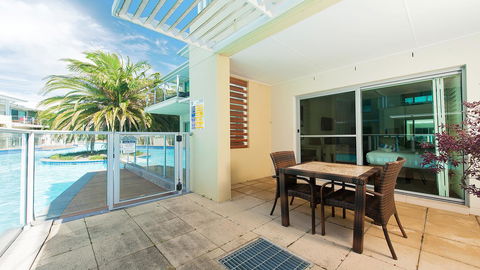 Pacific Blue, Salamander Bay - New South Wales Tourism  5