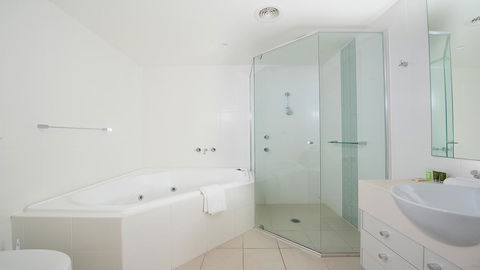 Pacific Blue, Salamander Bay - New South Wales Tourism  8