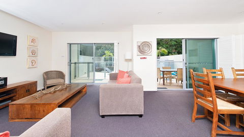 Pacific Blue, Salamander Bay - New South Wales Tourism  28