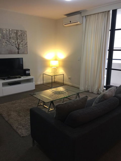 Wyndel Apartments - Apex North Sydney - New South Wales Tourism  18