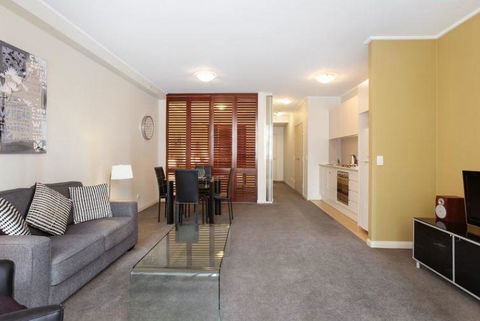 Wyndel Apartments - Apex North Sydney - New South Wales Tourism  20