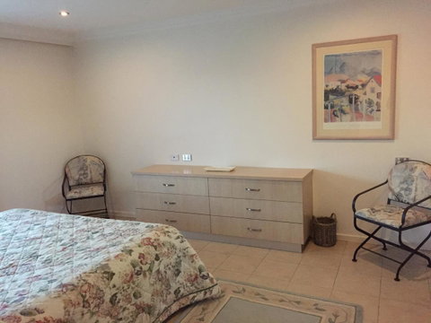 Cooma Motor Lodge Motel - New South Wales Tourism  21