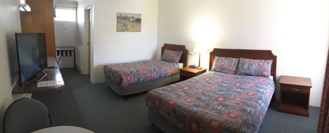 Cooma Motor Lodge Motel - New South Wales Tourism  27