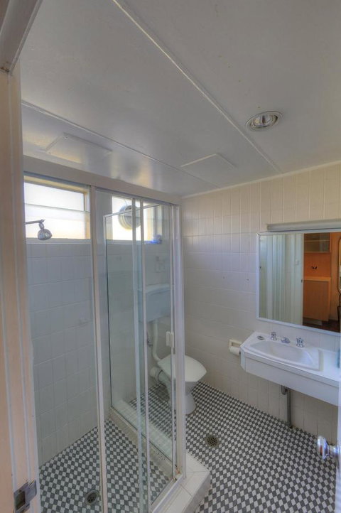 Cooma Motor Lodge Motel - New South Wales Tourism  15
