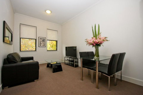 The Star Apartments - New South Wales Tourism  0