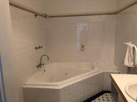 Squid\'s Ink Motel - New South Wales Tourism  37
