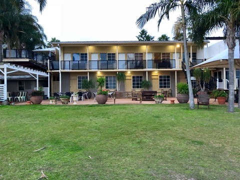 Squid\'s Ink Motel - New South Wales Tourism  2