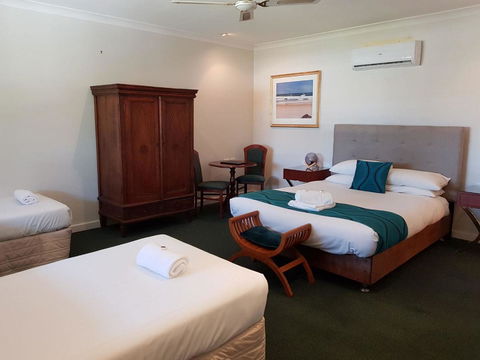 Squid\'s Ink Motel - New South Wales Tourism  7