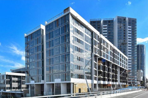 Brand New 3 Bedrooms Apt With Waterfront View - New South Wales Tourism  17