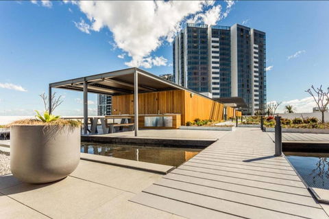 Brand New 3 Bedrooms Apt With Waterfront View - New South Wales Tourism  4