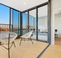 Brand New 3 Bedrooms Apt with Waterfront View - New South Wales Tourism 